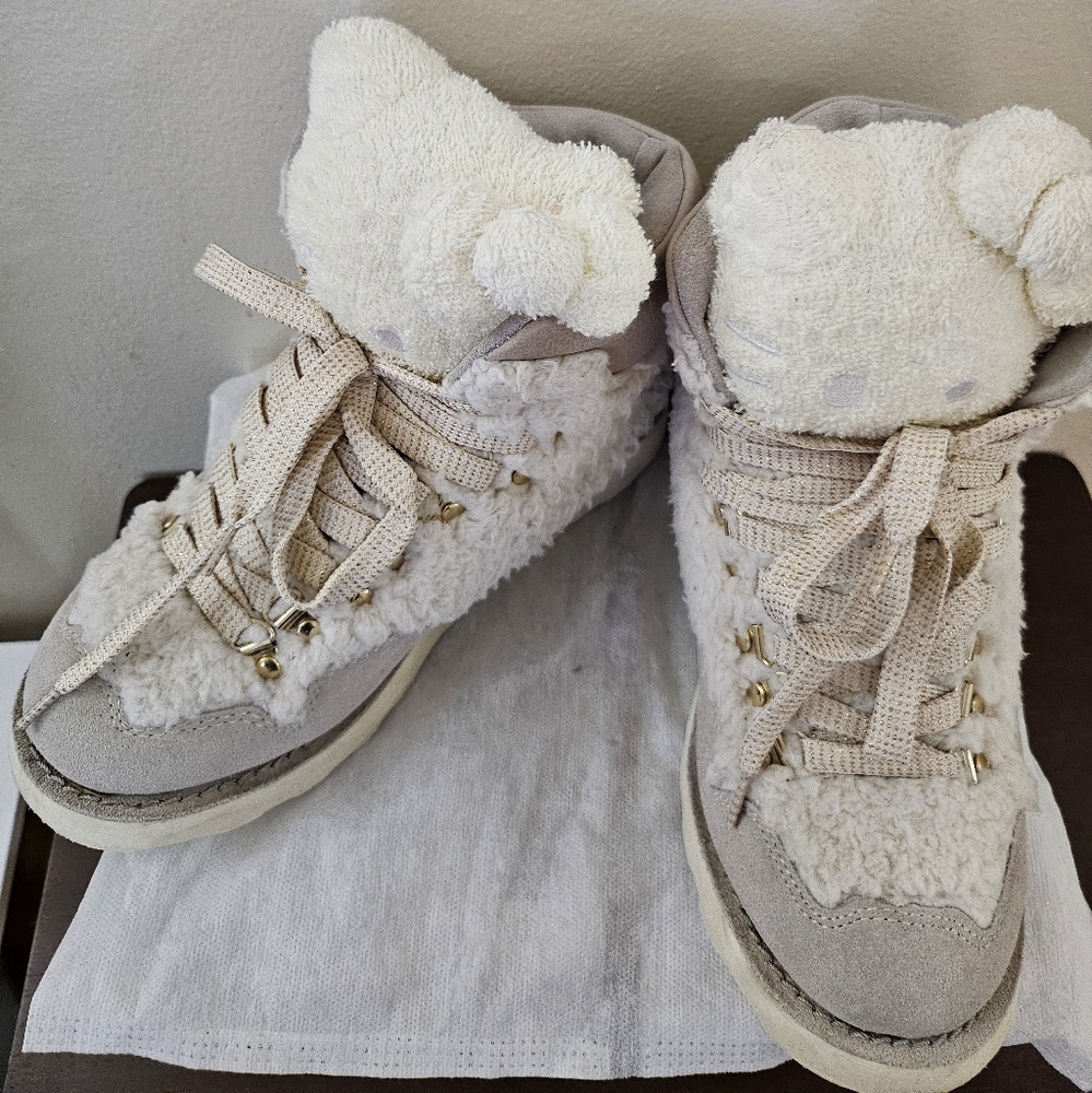Hello kitty sneakers